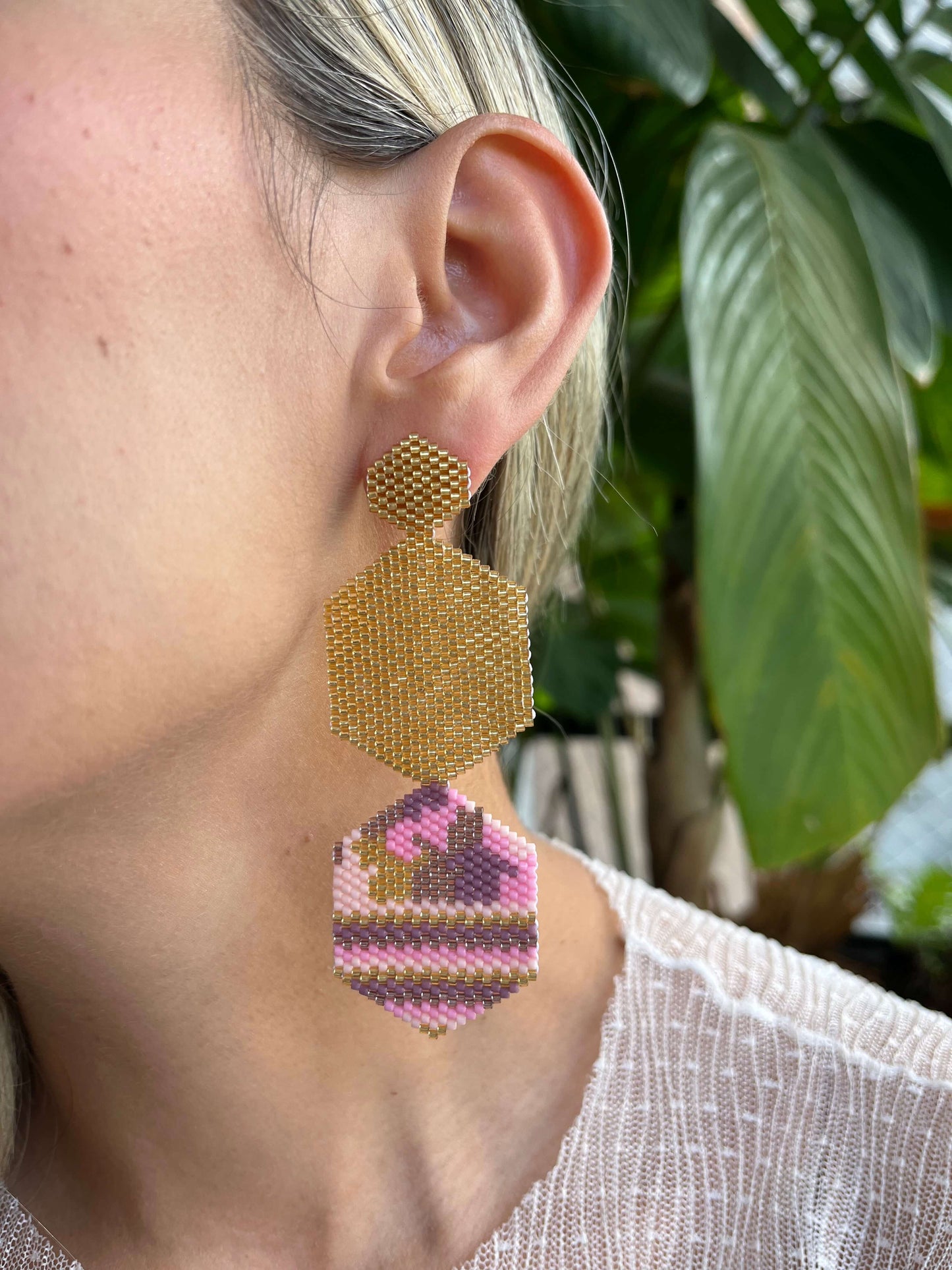 Aretes Hexágonos Dobles Rosados Amazonas