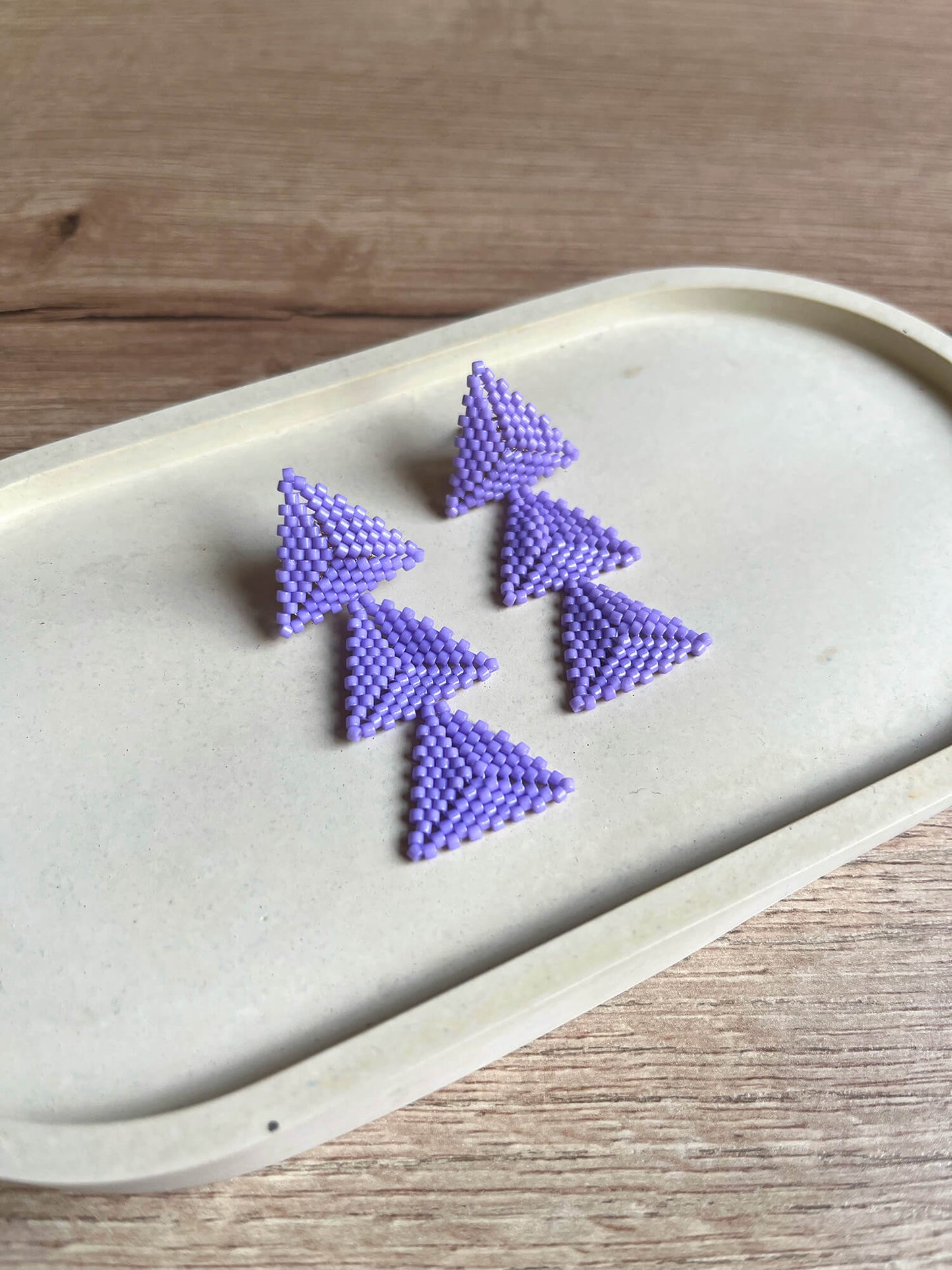 Aretes Triángulos Lila