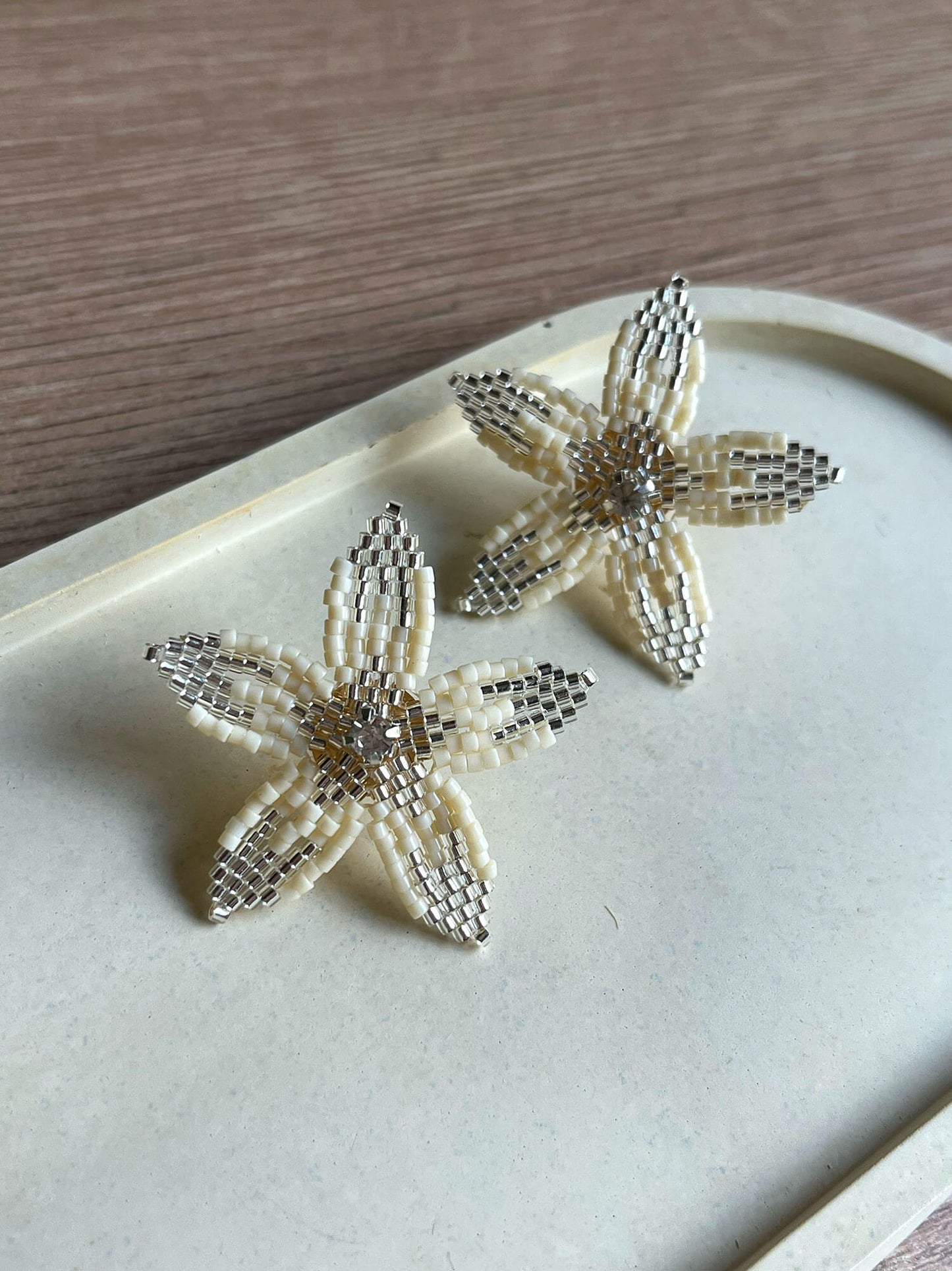 Aretes Flores Plateadas