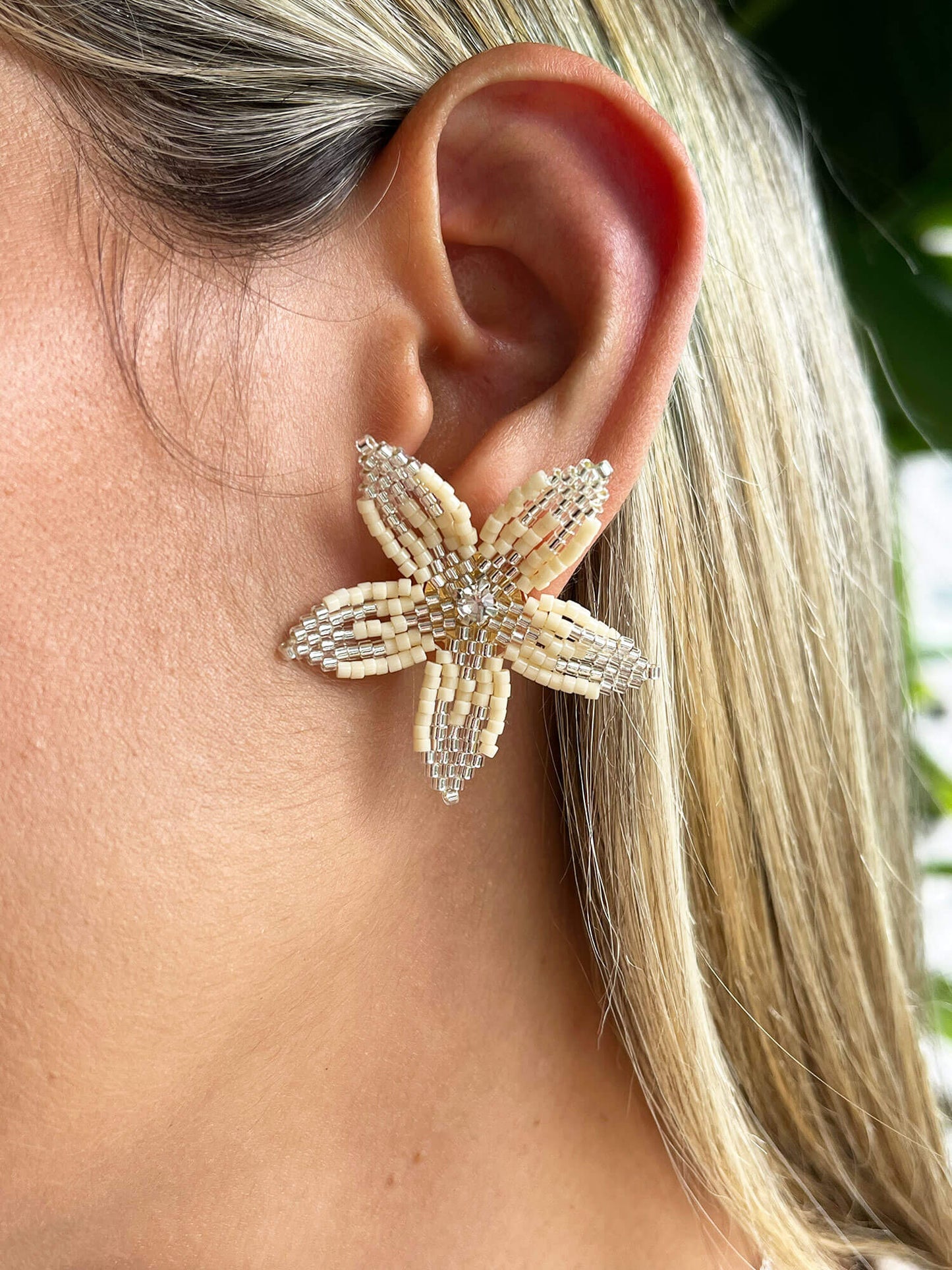 Aretes Flores Plateadas