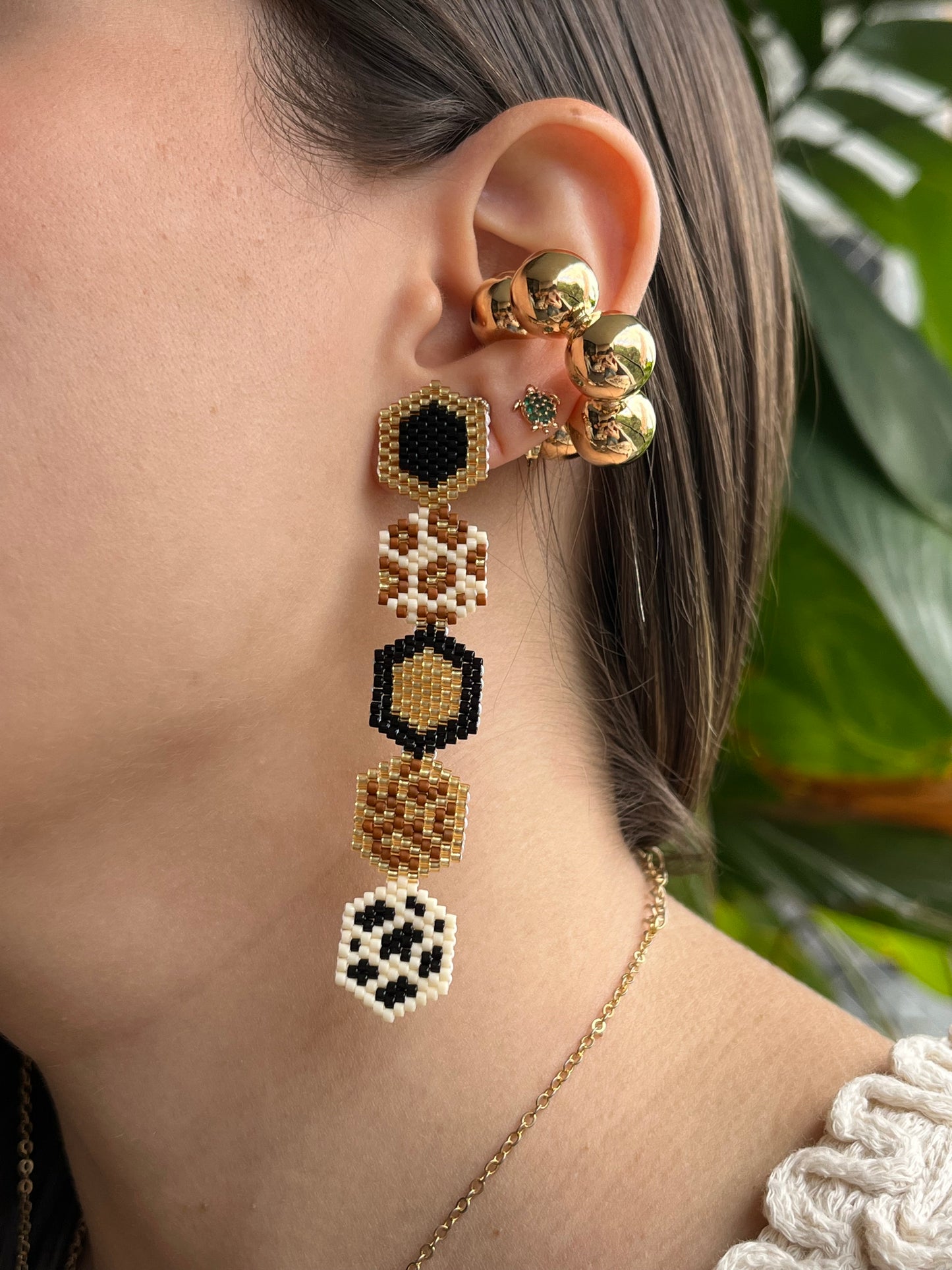 Aretes Mini Hexágonos Largos Amazonas